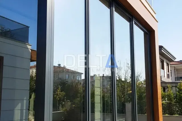 Villa Aynalı Cam Filmi Uygulamasısı - içeriyi göstermeyen cam filmi İstanbul uygulama örneği