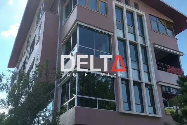 Balkon Cam Filmi Uygulamasısı - içeriyi göstermeyen cam filmi İstanbul uygulama örneği
