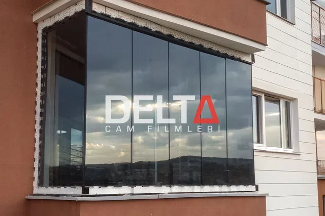 Balkon Cam Filmi Uygulamasısı - içeriyi göstermeyen cam filmi İstanbul uygulama örneği