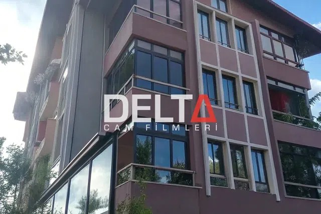 Balkon Cam Filmi Uygulamasısı - içeriyi göstermeyen cam filmi İstanbul uygulama örneği
