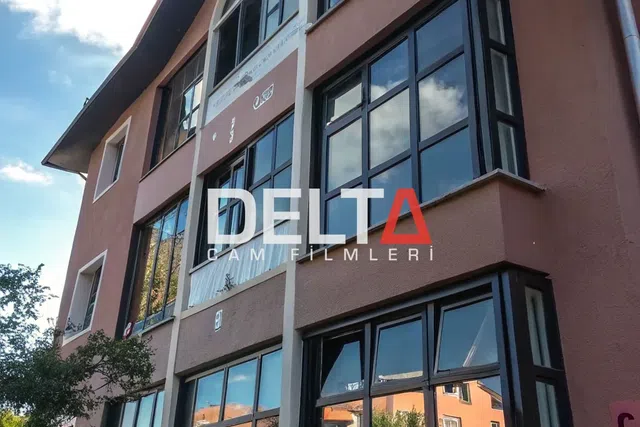 Balkon Cam Filmi Uygulamasısı - içeriyi göstermeyen cam filmi İstanbul uygulama örneği
