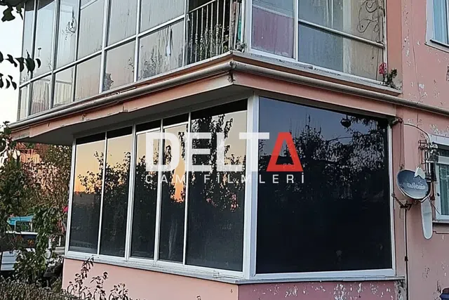 Balkon Cam Filmi Uygulamasısı - içeriyi göstermeyen cam filmi İstanbul uygulama örneği