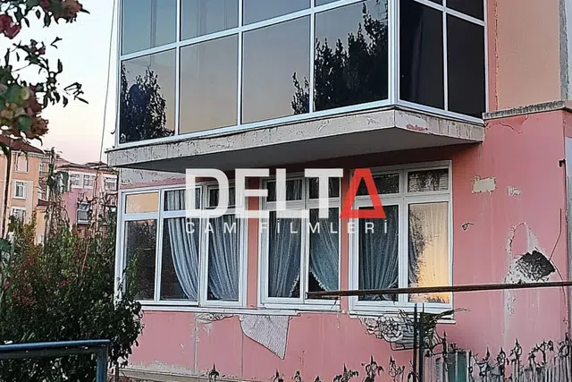 Balkon Cam Filmi Uygulamasısı - içeriyi göstermeyen cam filmi İstanbul uygulama örneği