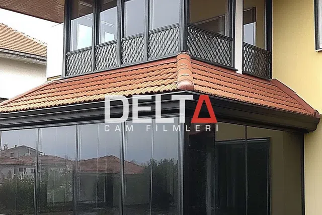Balkon Cam Filmi Uygulamasısı - içeriyi göstermeyen cam filmi İstanbul uygulama örneği