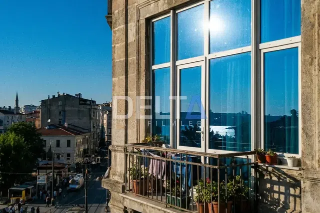 Balkon Camı Mavi Tonlu Cam Filmi Uygulamasısı - içeriyi göstermeyen cam filmi İstanbul uygulama örneği