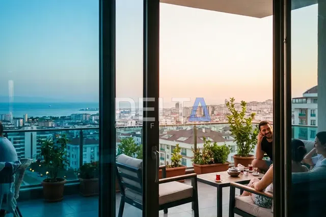 Balkon Camı Mavi Tonlu Cam Filmi Uygulamasısı - içeriyi göstermeyen cam filmi İstanbul uygulama örneği