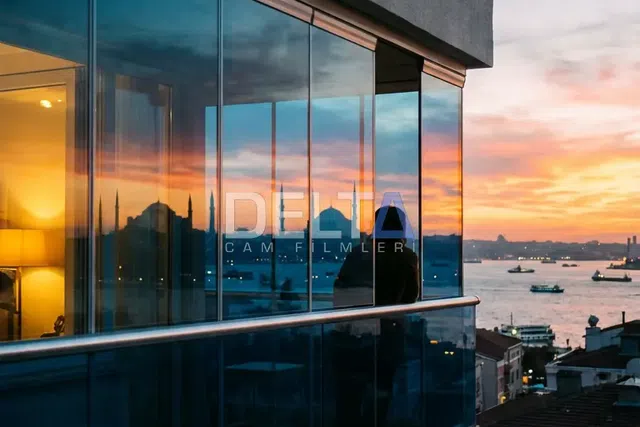 Balkon Camı Mavi Tonlu Cam Filmi Uygulamasısı - içeriyi göstermeyen cam filmi İstanbul uygulama örneği