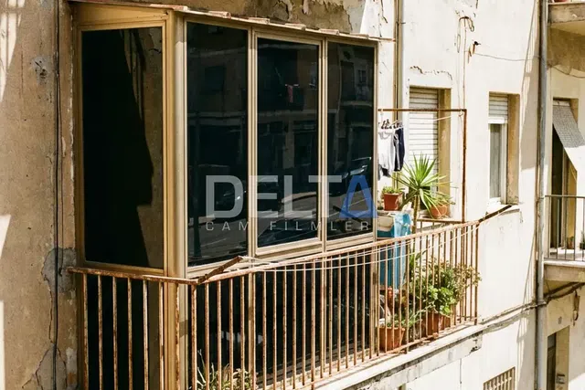 Balkon Camı Siyah Tonlu Cam Filmi Uygulamasısı - içeriyi göstermeyen cam filmi İstanbul uygulama örneği