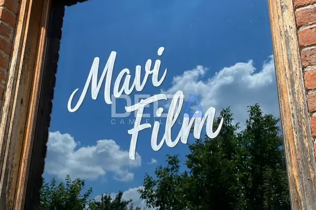 Mutfak Penceresi Mavi Tonlu Cam Filmi Uygulamasısı - içeriyi göstermeyen cam filmi İstanbul uygulama örneği
